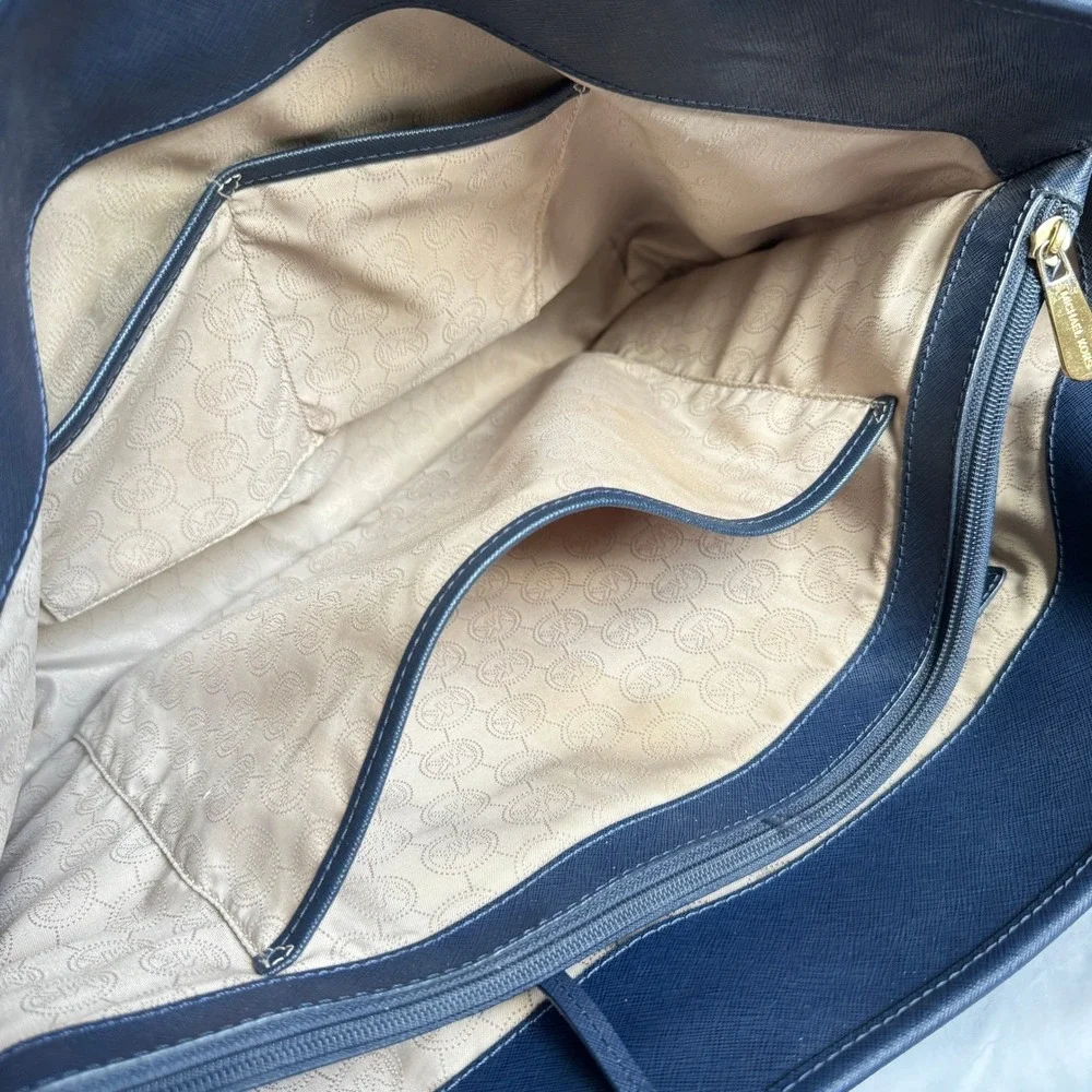 Michael Kors this navy
